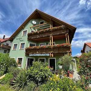 Apartment Am Kirchberg, Neualbenreuth