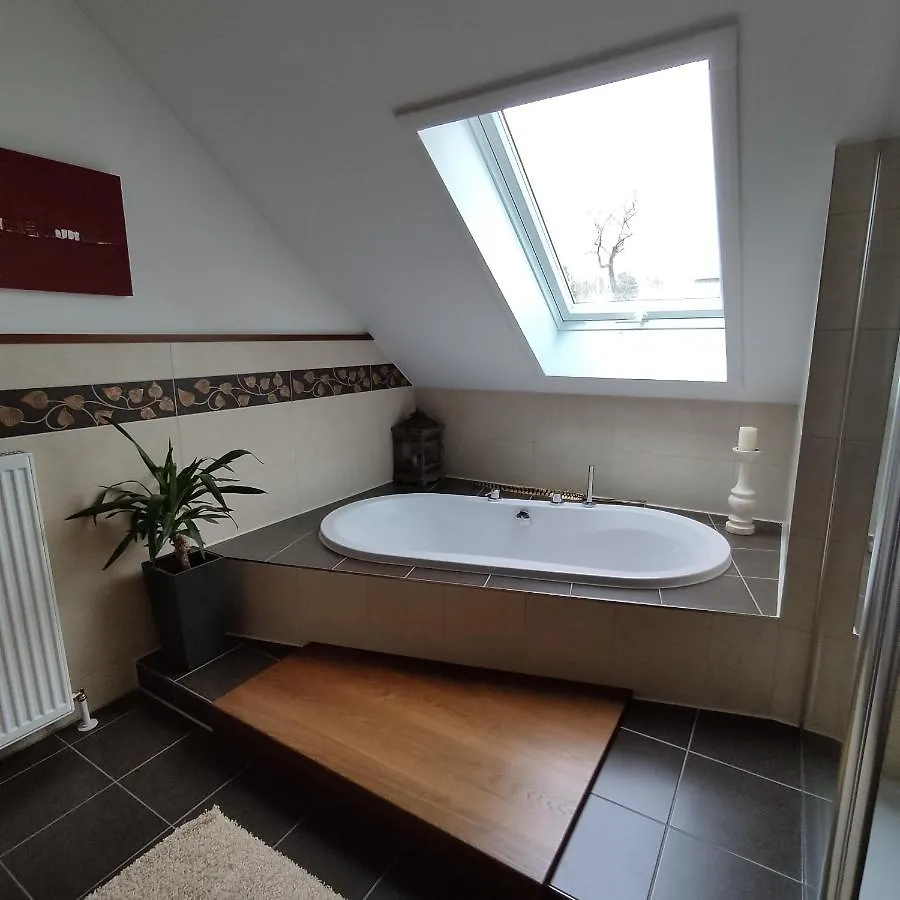 Ferienwohnung Adelhardt Eckersdorf 0*,